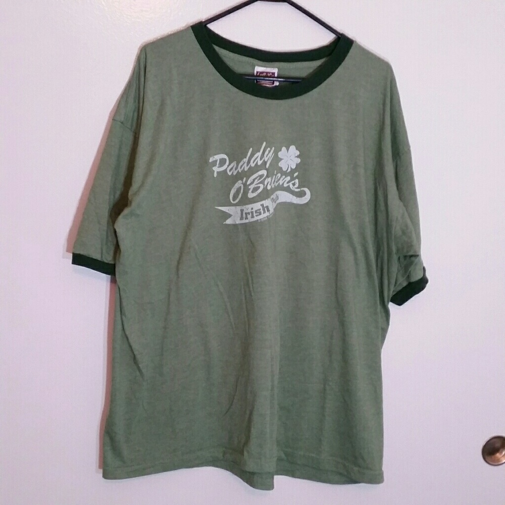 Pub t-shirt